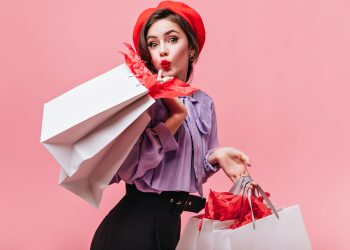 Bluze elegante, perfecte pentru primavara aceasta