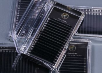 Descoperă Eleganța și Calitatea Premium a Extensiilor de Gene Roxal Lashes – Partenerul Ideal pentru Profesioniștii în Înfrumusețare